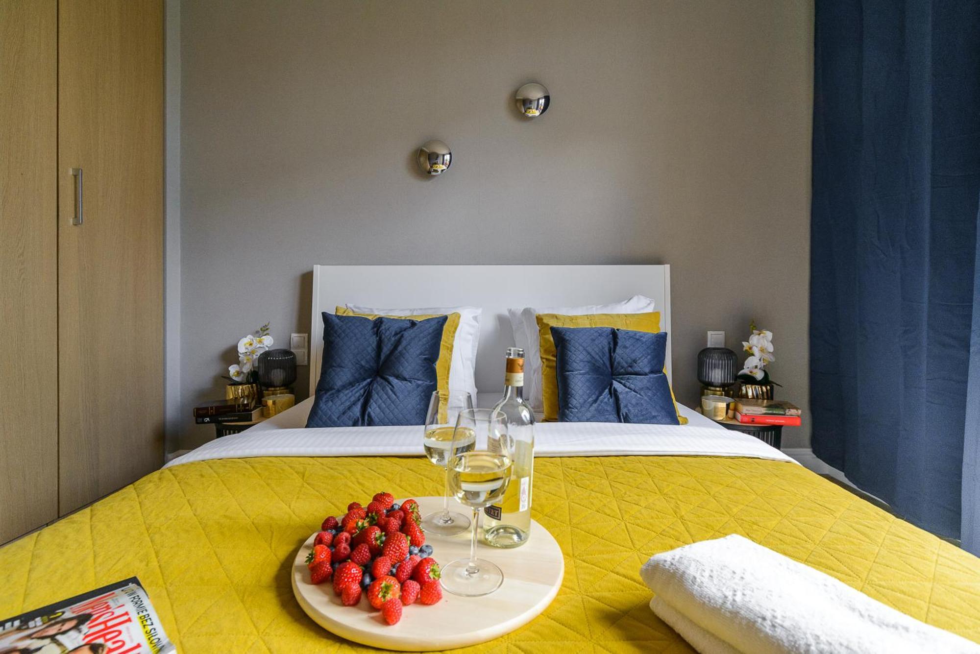 Lumina 3-Room Apart With Parking, Balcony Warsaw Luaran gambar